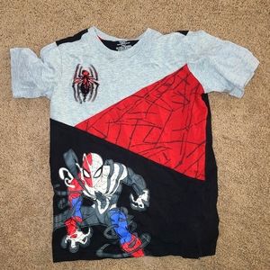 Spiderman/Venom t-shirt, small